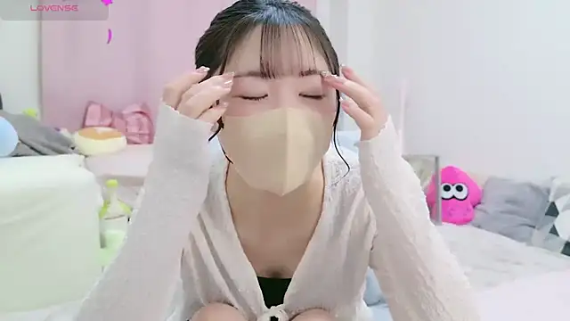 Snapshot of anchan_ chatting on January 12, 1:48 pm anchan online show from January 12, 1:48 pm