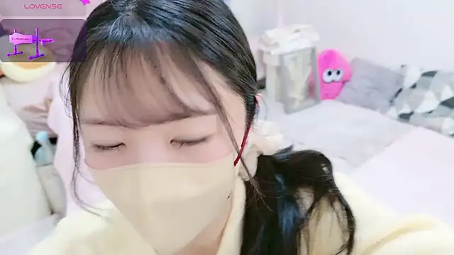 Snapshot of anchan_ chatting on February 16, 1:27 pm anchan online show from February 16, 1:27 pm