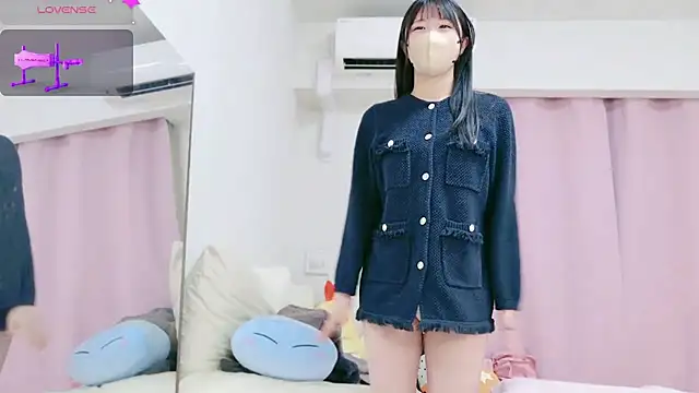 Snapshot of anchan_ chatting on February 19, 2:01 pm anchan online show from February 19, 2:01 pm