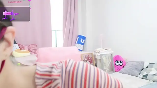 Snapshot of anchan_ chatting on March 1, 10:31 pm anchan online show from March 1, 10:31 pm