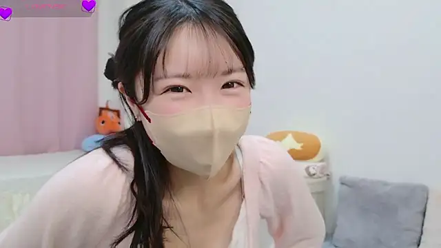 Snapshot of anchan_ chatting on October 5, 12:47 pm anchan online show from October 5, 12:47 pm
