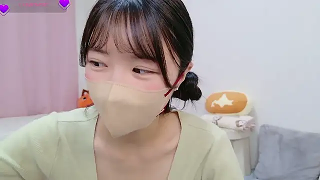 Snapshot of anchan_ chatting on October 13, 1:11 pm anchan online show from October 13, 1:11 pm