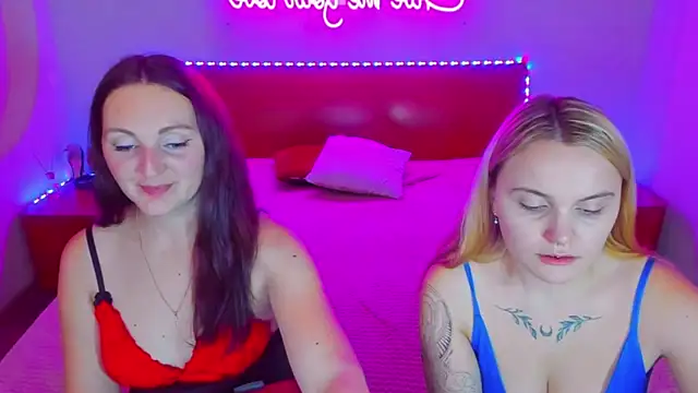 Snapshot of MagicEyess chatting on December 7, 2:35 pm MagicEyess online show from December 7, 2:35 pm