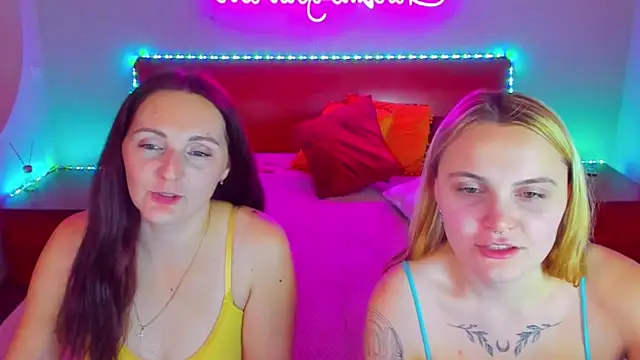 Snapshot of MagicEyess chatting on December 14, 11:07 am MagicEyess online show from December 14, 11:07 am
