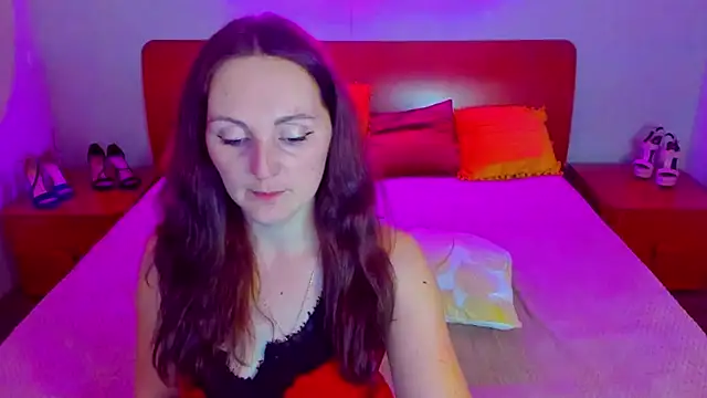Snapshot of MagicEyess chatting on December 28, 3:37 pm MagicEyess online show from December 28, 3:37 pm