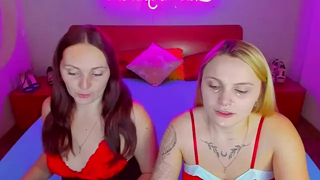 Snapshot of MagicEyess chatting on January 4, 7:45 am MagicEyess online show from January 4, 7:45 am