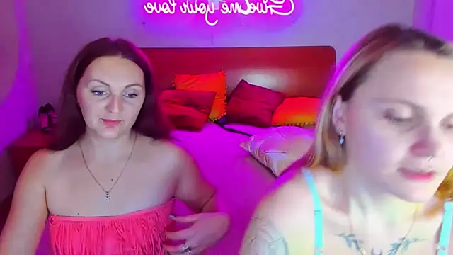 Snapshot of MagicEyess chatting on January 26, 10:34 am MagicEyess online show from January 26, 10:34 am