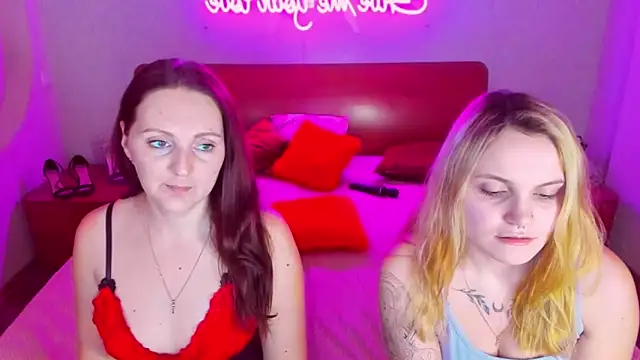Snapshot of MagicEyess chatting on February 6, 10:37 am MagicEyess online show from February 6, 10:37 am