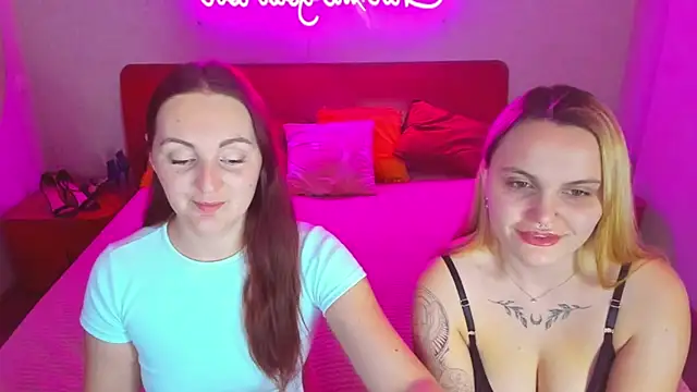 Snapshot of MagicEyess chatting on February 27, 7:23 am MagicEyess online show from February 27, 7:23 am