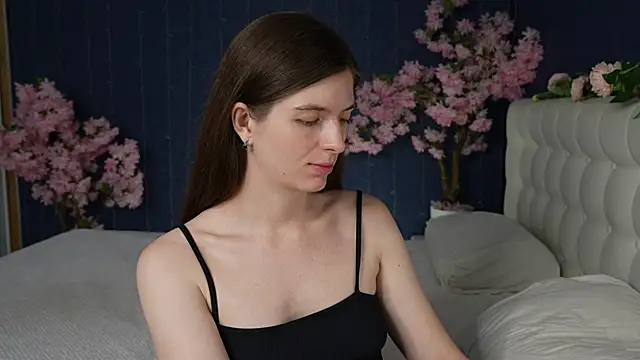 Snapshot of -Mirror-Girl- chatting on June 30, 3:46 pm -Mirror-Girl- online show from June 30, 3:46 pm