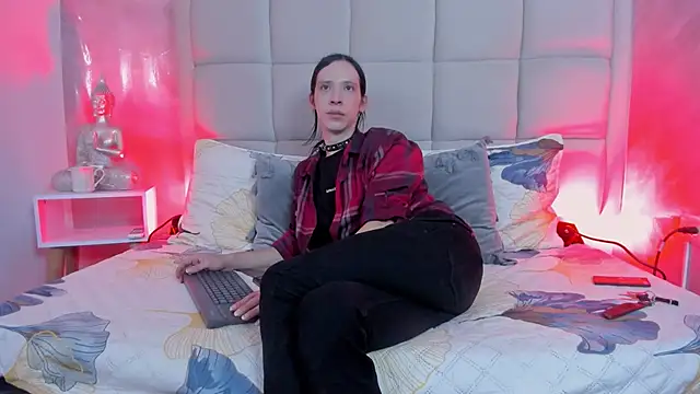 Hecatee 77 online show from January 9, 8:21 pm