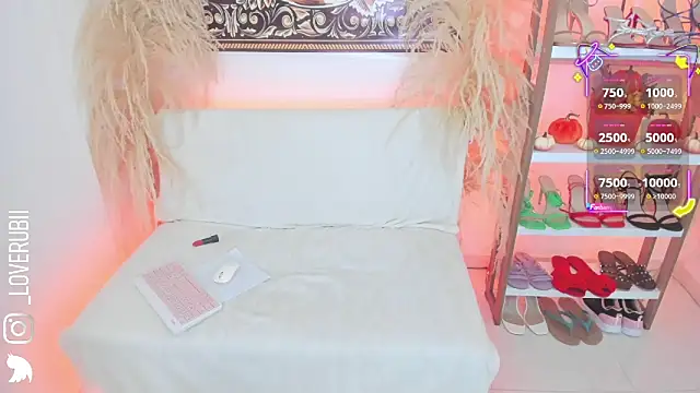 Snapshot of loverubii chatting on September 28, 8:42 am loverubii online show from September 28, 8:42 am