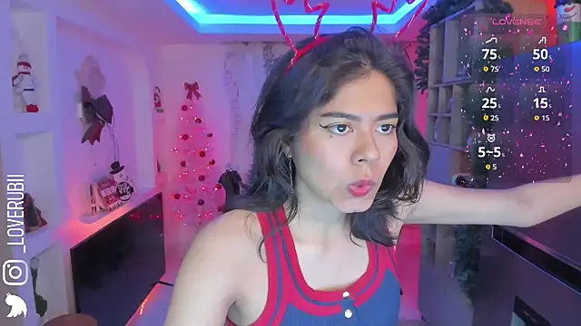 Snapshot of loverubii chatting on December 14, 4:29 am loverubii online show from December 14, 4:29 am