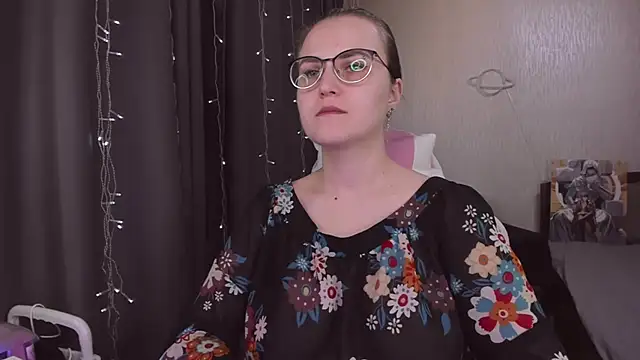 MissBrightShine online show from November 15, 11:18 am