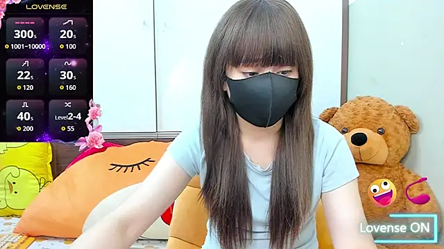 alonelove   online show from June 18, 2:34 am
