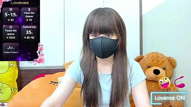 alonelove   online show from June 26, 2:16 am