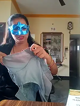 Snapshot of SANJU5888 chatting on December 19, 5:07 am SANJU5888 online show from December 19, 5:07 am