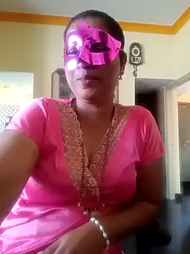 Snapshot of SANJU5888 chatting on February 3, 9:19 am SANJU5888 online show from February 3, 9:19 am