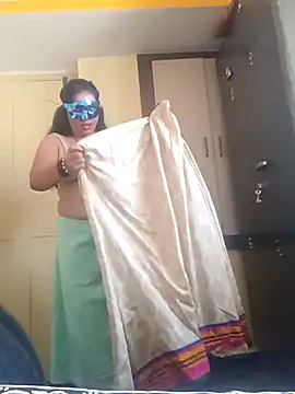 Snapshot of SANJU5888 chatting on February 18, 5:53 am SANJU5888 online show from February 18, 5:53 am