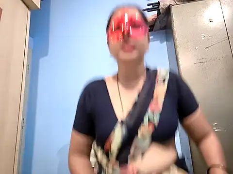 Snapshot of SANJU5888 chatting on March 11, 9:04 am SANJU5888 online show from March 11, 9:04 am