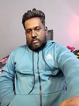 Rayansmith  online show from January 5, 11:30 pm