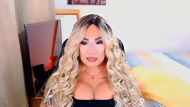 Snapshot of 9InchsPunisherXXX chatting on December 12, 9:37 pm 9InchsPunisherXXX online show from December 12, 9:37 pm