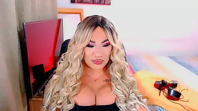 Snapshot of 9InchsPunisherXXX chatting on December 13, 12:42 am 9InchsPunisherXXX online show from December 13, 12:42 am