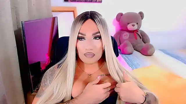 Snapshot of 9InchsPunisherXXX chatting on December 15, 12:07 am 9InchsPunisherXXX online show from December 15, 12:07 am