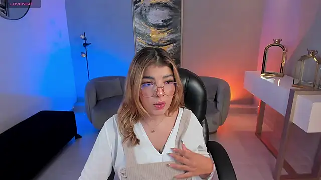 LisaMonroe  online show from March 15, 10:46 am