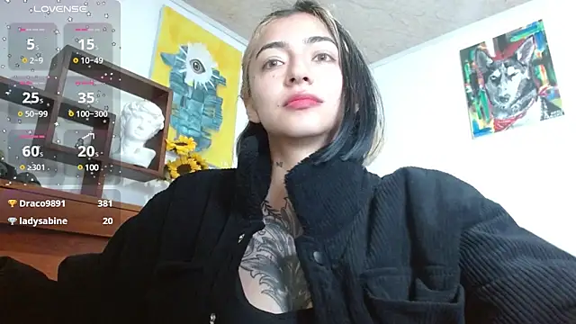 ZoeBakers  online show from February 12, 1:37 pm