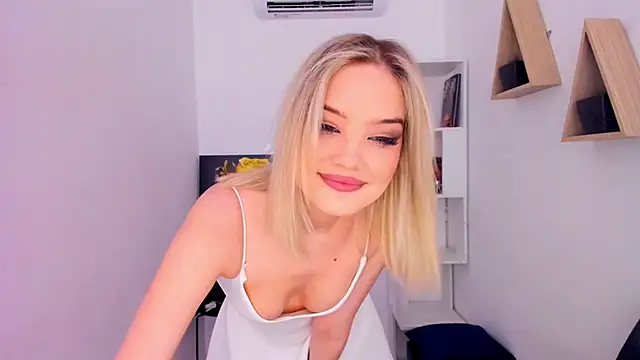 FloweryLove 1 online show from March 21, 2:51 pm