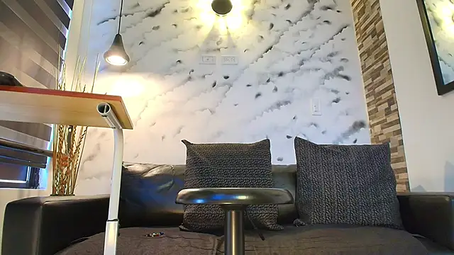 Snapshot of Sophie_LittleS chatting on November 15, 12:45 pm Sophie LittleS online show from November 15, 12:45 pm