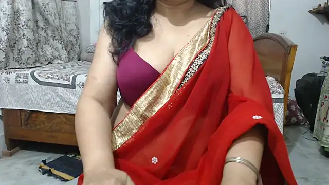 Snapshot of sexy_jaaan chatting on May 10, 12:27 am sexy jaaan online show from May 10, 12:27 am