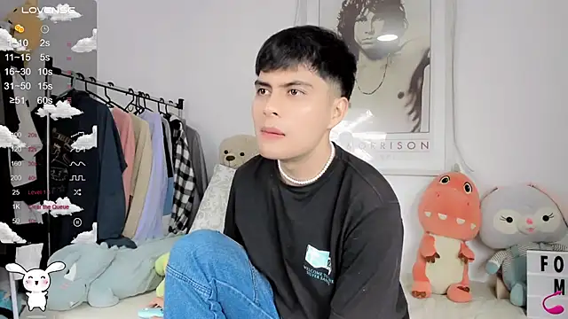 lucas cute online show from February 20, 6:35 pm