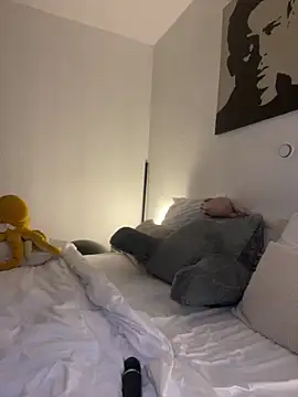 EllyNora online show from February 19, 8:31 pm