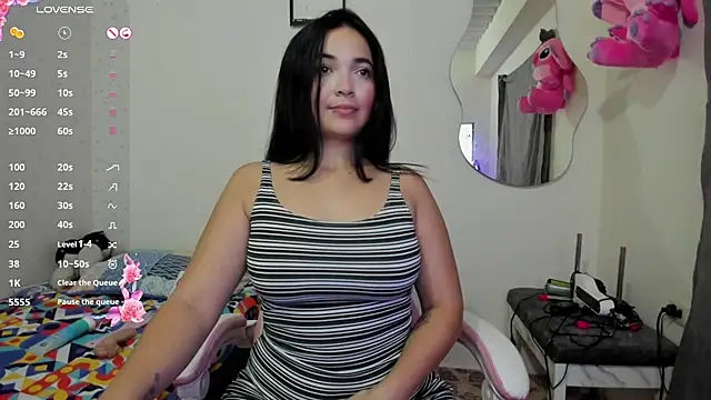 Snapshot of valery_smitd chatting on October 16, 3:29 am valery smitd online show from October 16, 3:29 am