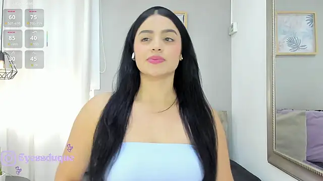 Paula Desousa online show from February 9, 3:49 pm