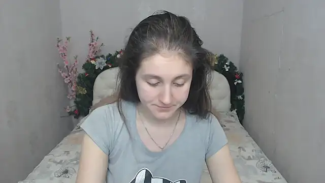 Snapshot of Holliy_Cooper chatting on January 21, 1:08 am Holliy Cooper online show from January 21, 1:08 am