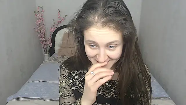 Snapshot of Holliy_Cooper chatting on February 27, 12:56 pm Holliy Cooper online show from February 27, 12:56 pm