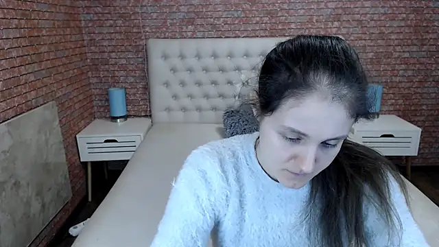 Snapshot of Holliy_Cooper chatting on March 10, 1:43 pm Holliy Cooper online show from March 10, 1:43 pm