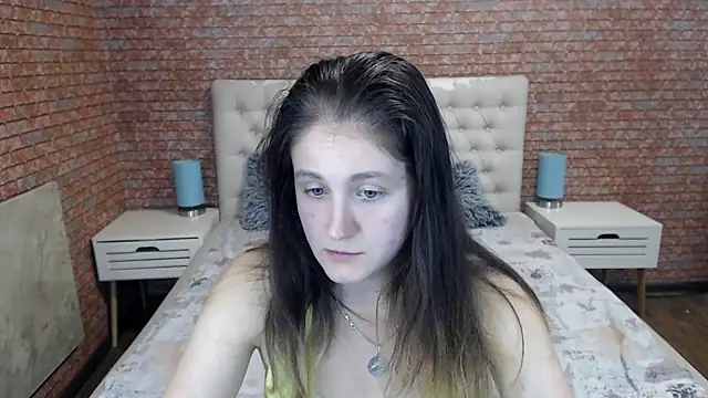 Snapshot of Holliy_Cooper chatting on September 27, 11:37 am Holliy Cooper online show from September 27, 11:37 am