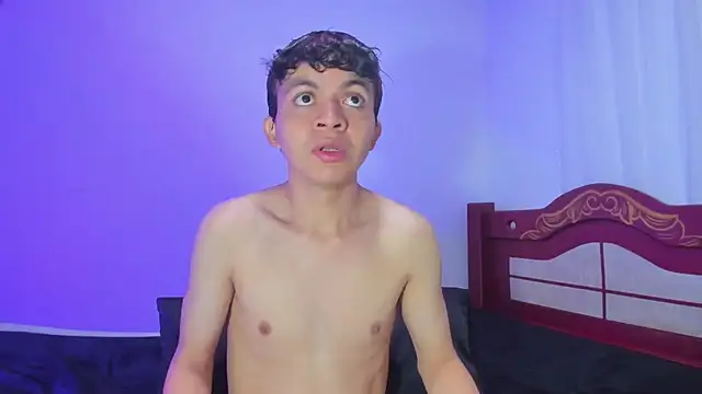 Snapshot of Lucaas_King chatting on December 21, 10:17 pm Lucaas King online show from December 21, 10:17 pm