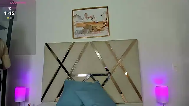 carolynne18 online show from October 8, 12:36 pm