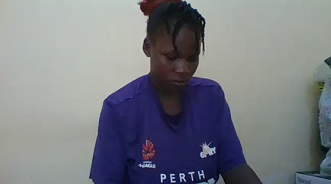 Snapshot of prettychic5 chatting on December 11, 10:47 am prettychic5 online show from December 11, 10:47 am