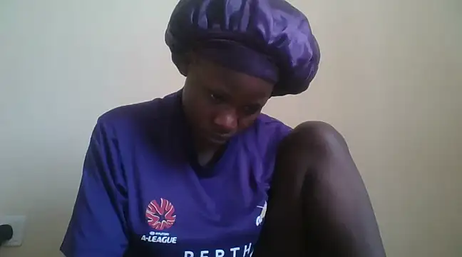 Snapshot of prettychic5 chatting on December 26, 8:39 am prettychic5 online show from December 26, 8:39 am