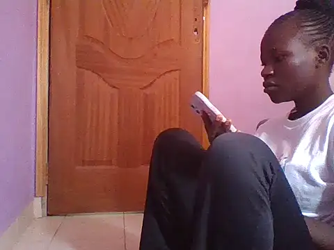 Snapshot of prettychic5 chatting on September 12, 7:30 am prettychic5 online show from September 12, 7:30 am