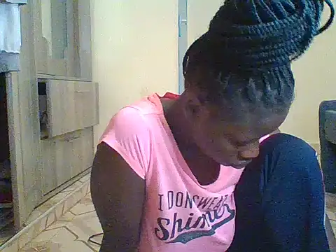 Snapshot of prettychic5 chatting on November 13, 8:35 am prettychic5 online show from November 13, 8:35 am