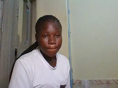 prettychic5 online show from January 17, 4:22 pm