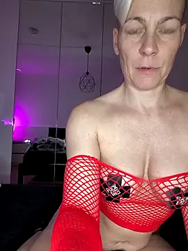 DarleenHot online show from December 1, 6:13 pm