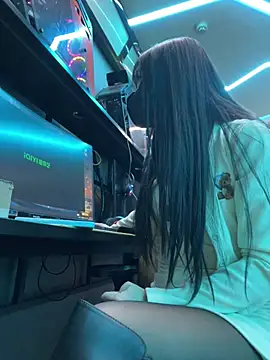 Asia-Lynn online show from January 14, 11:05 am